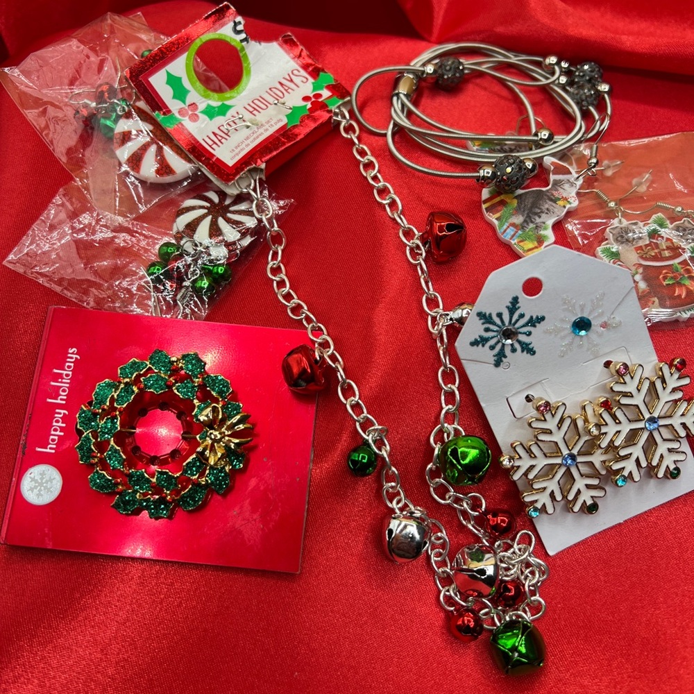 Festive Holiday Grab bag.  Earrings, wreath pin, bracelet and necklace.